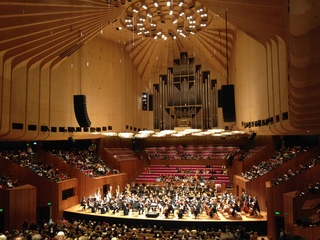 Sydney-Symphony-Orchestra-with-6-harps-at-the-Sydney-Opera-House-Concert-Hall.jpg